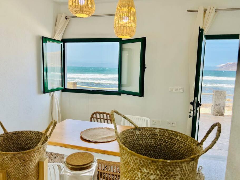Apartment Frontsea House *